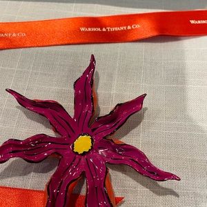 Small flower design by Andy Warhol